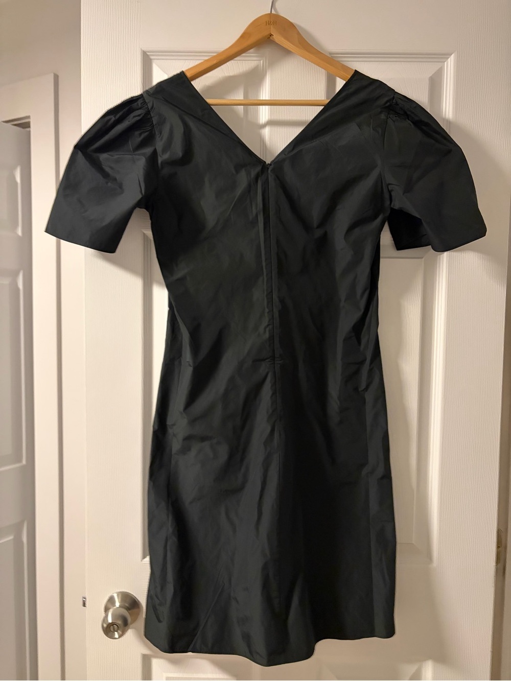 Club Monaco Black V-Neck Midi Dress with Puff Sleeves